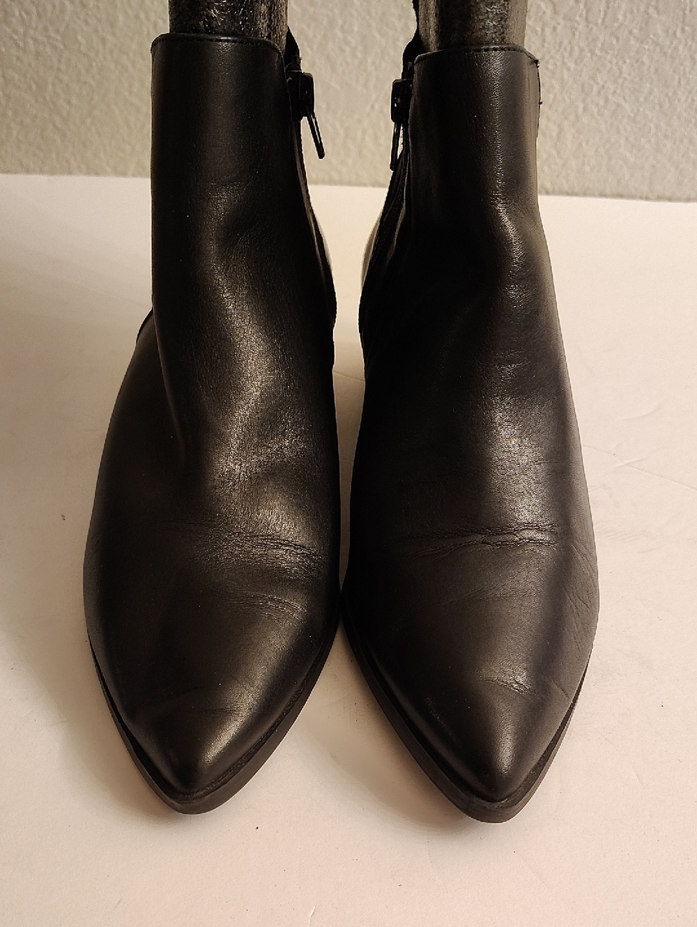 Crown Vintage Afessa Women's Size 7.5 Leather Black Leather Ankle Booties 5S X